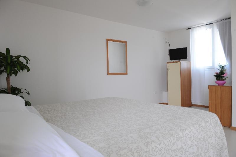 Hotel Jupiter Κατόλικα Εξωτερικό φωτογραφία
